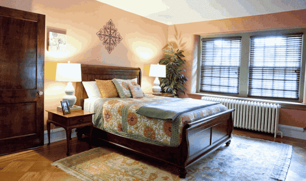 It need not be fancy, just a quiet bedroom where you can lay down and relax free of noise or disturbances. Since most people (with kids) will be unable to do this, it is not the ideal method as you absolutely need a period of undisturbed peace for it to work properly.