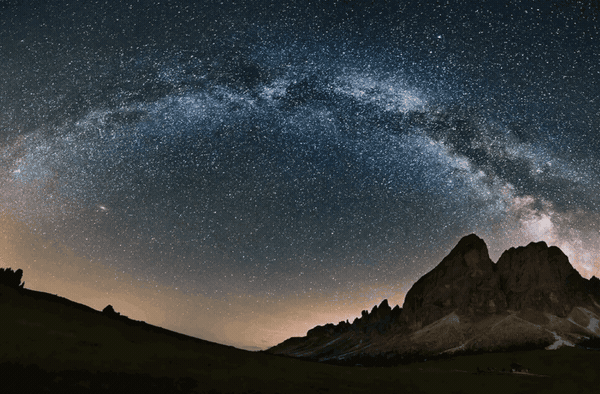 The Milkyway in the night sky.