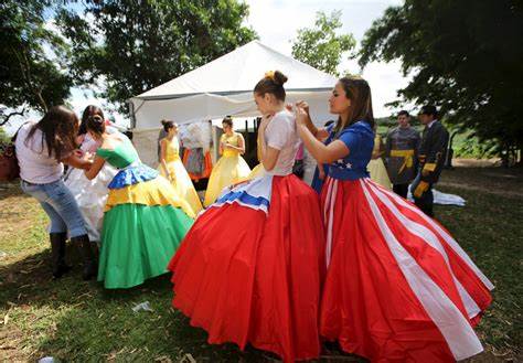 --PHOTO--The decendants of the expats of the Confederacy have embraced heir history, their heritage and their cuture without shame of sadness. They never had to endure the century of having their culture and their society belittled and made fun of.