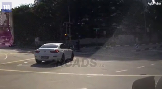 The use of intersections and roads for MWI egress is a more or less stable destination vector for MWI transport to unknown or unexplored world-lines. Example #2